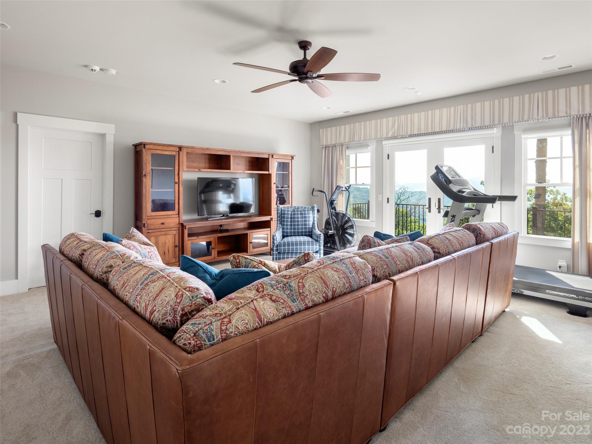 296 Southcliff Parkway Fairview NC 28730