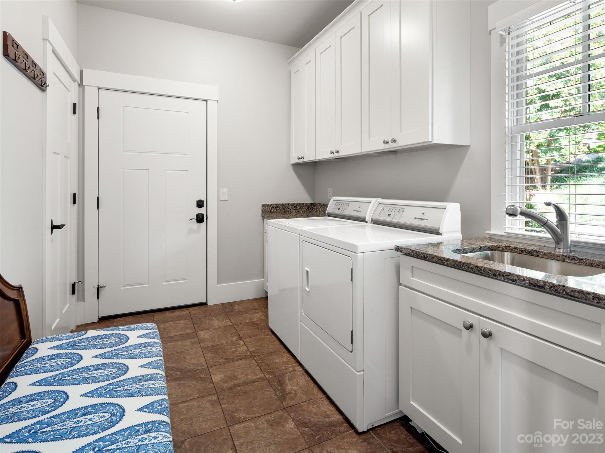 296 Southcliff Parkway Fairview NC 28730