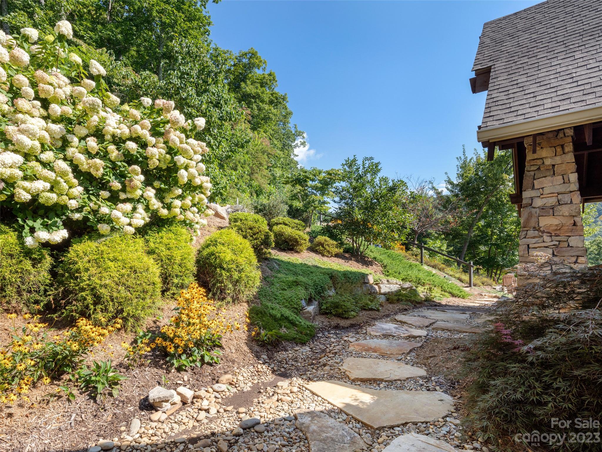 296 Southcliff Parkway Fairview NC 28730