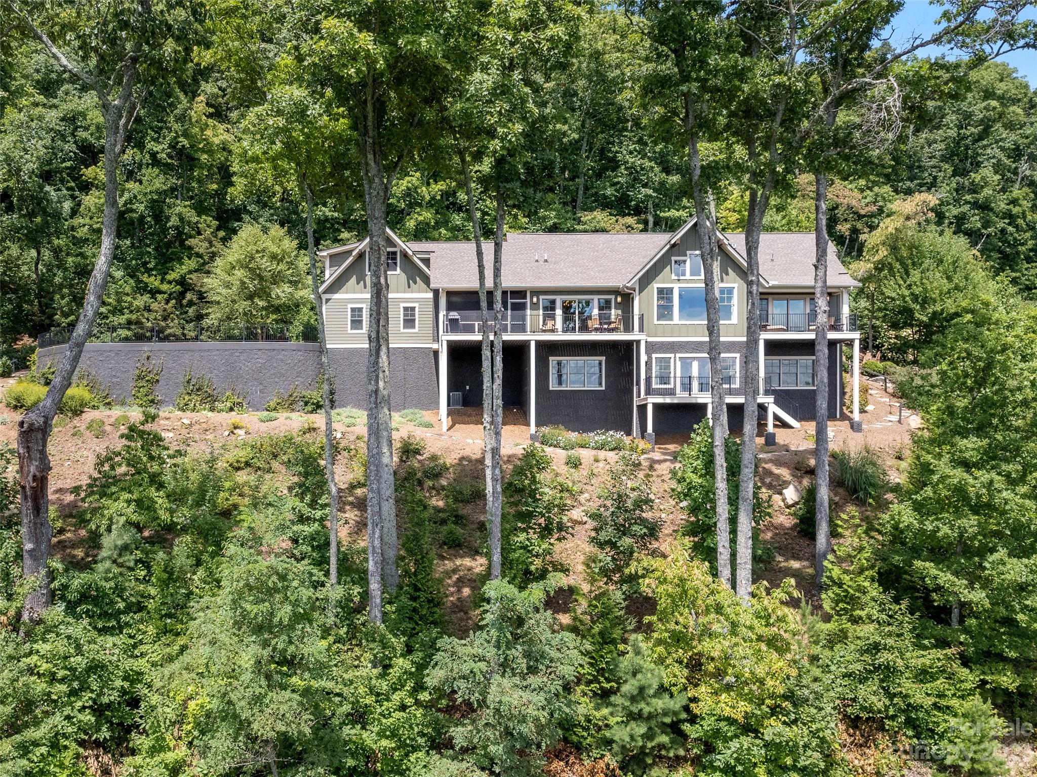 296 Southcliff Parkway Fairview NC 28730