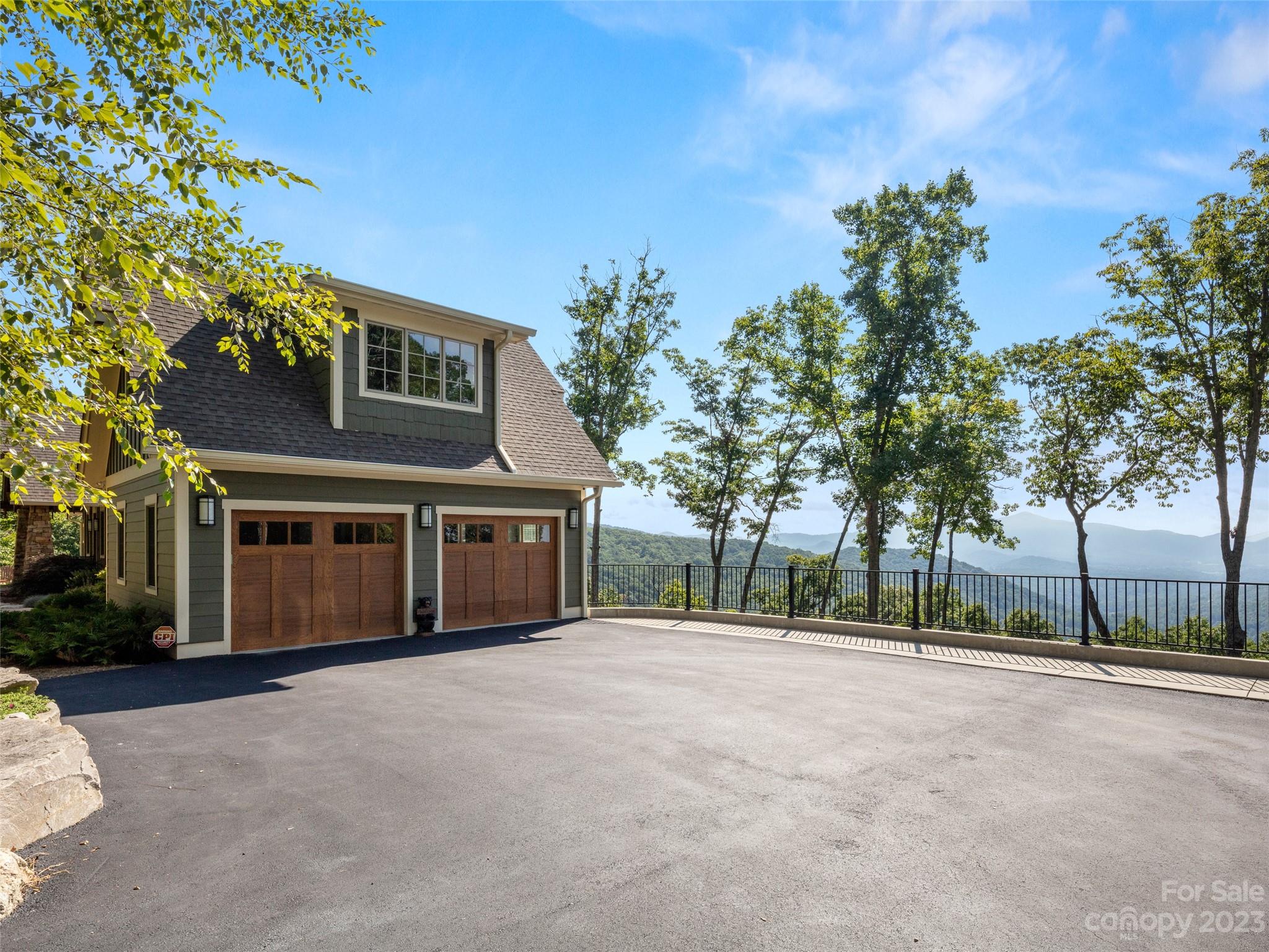 296 Southcliff Parkway Fairview NC 28730