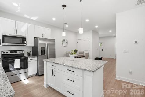 403 Sunset Drive Bessemer City NC 28016