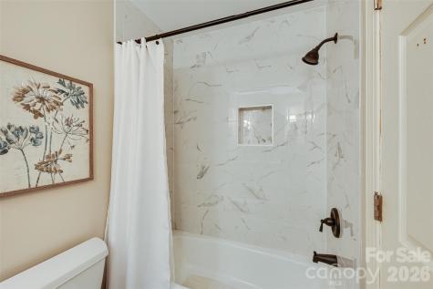 1004 Ashley Place Belmont NC 28012