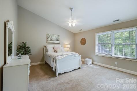 1004 Ashley Place Belmont NC 28012