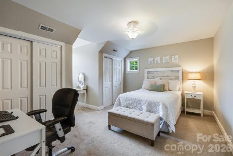 1004 Ashley Place Belmont NC 28012