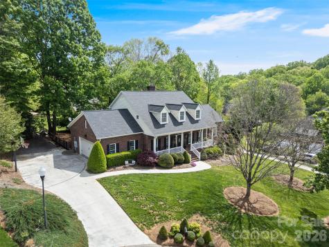 1004 Ashley Place Belmont NC 28012