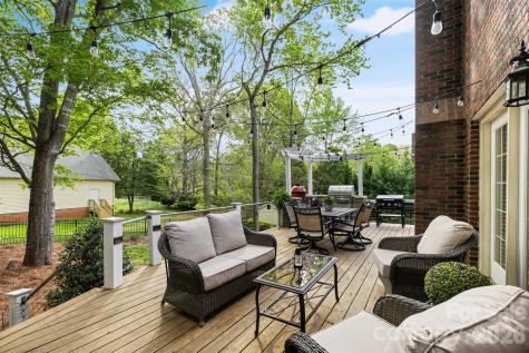 1004 Ashley Place Belmont NC 28012