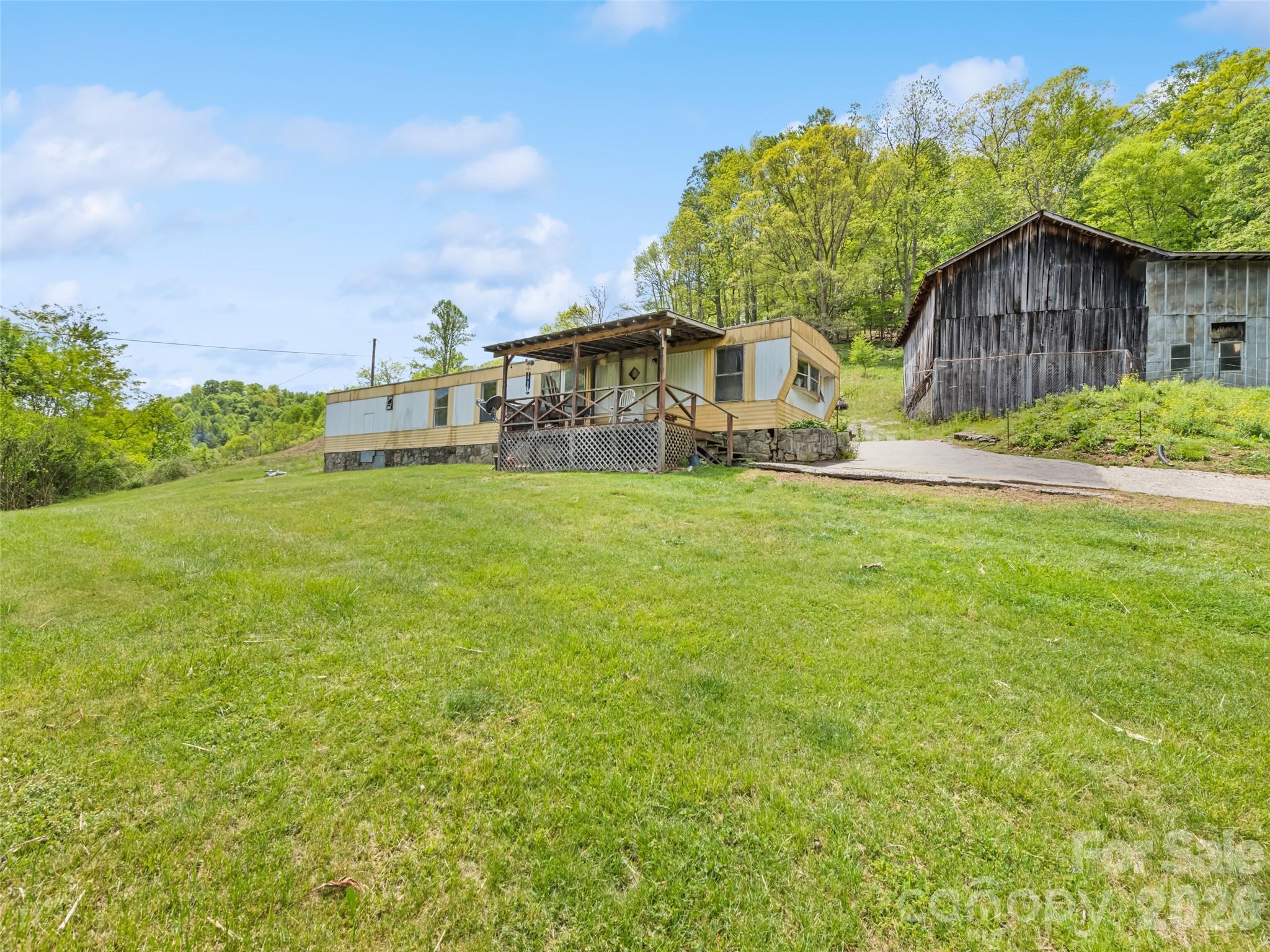 3607 Max Patch Road Clyde NC 28721