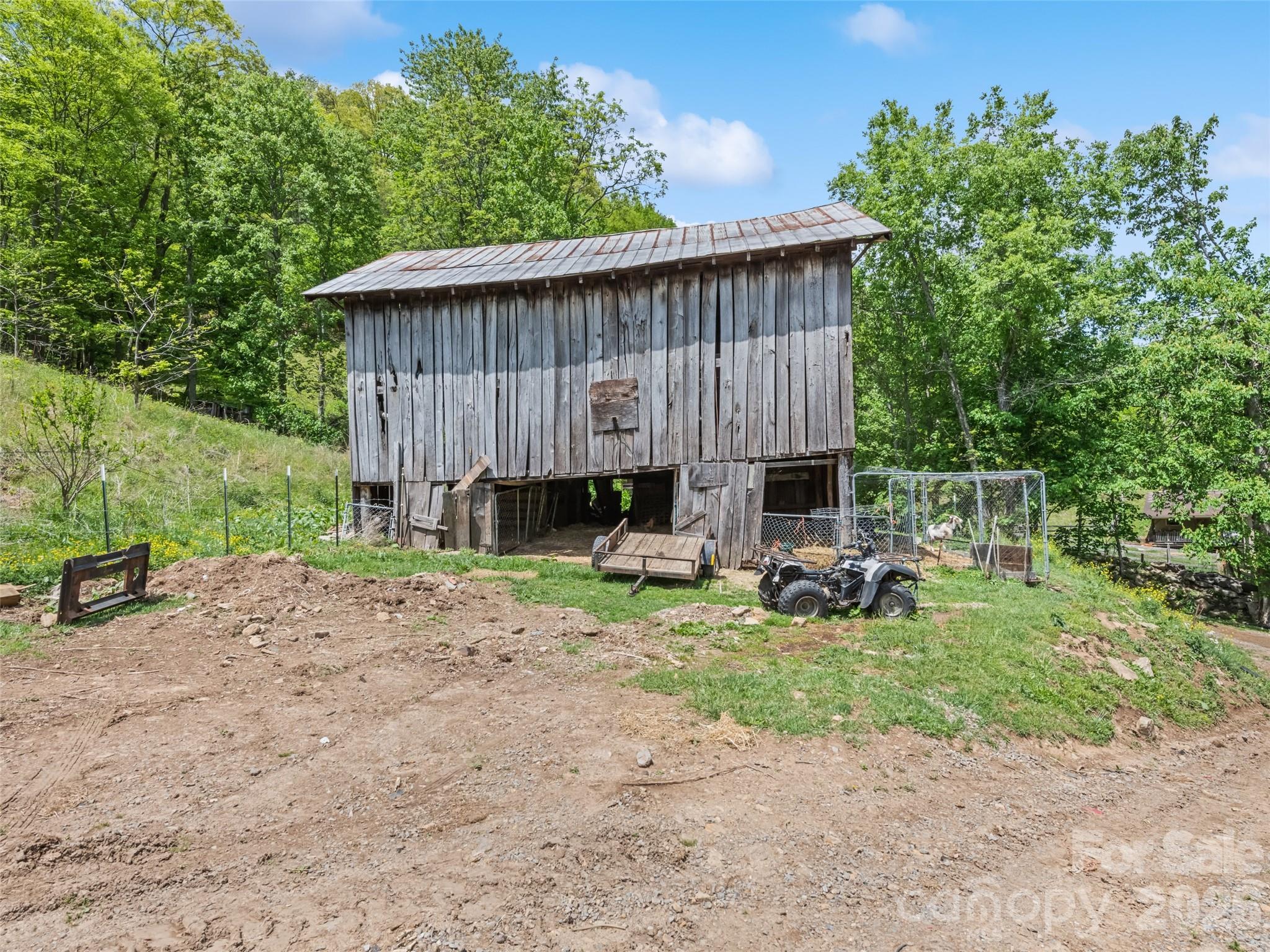 3607 Max Patch Road Clyde NC 28721