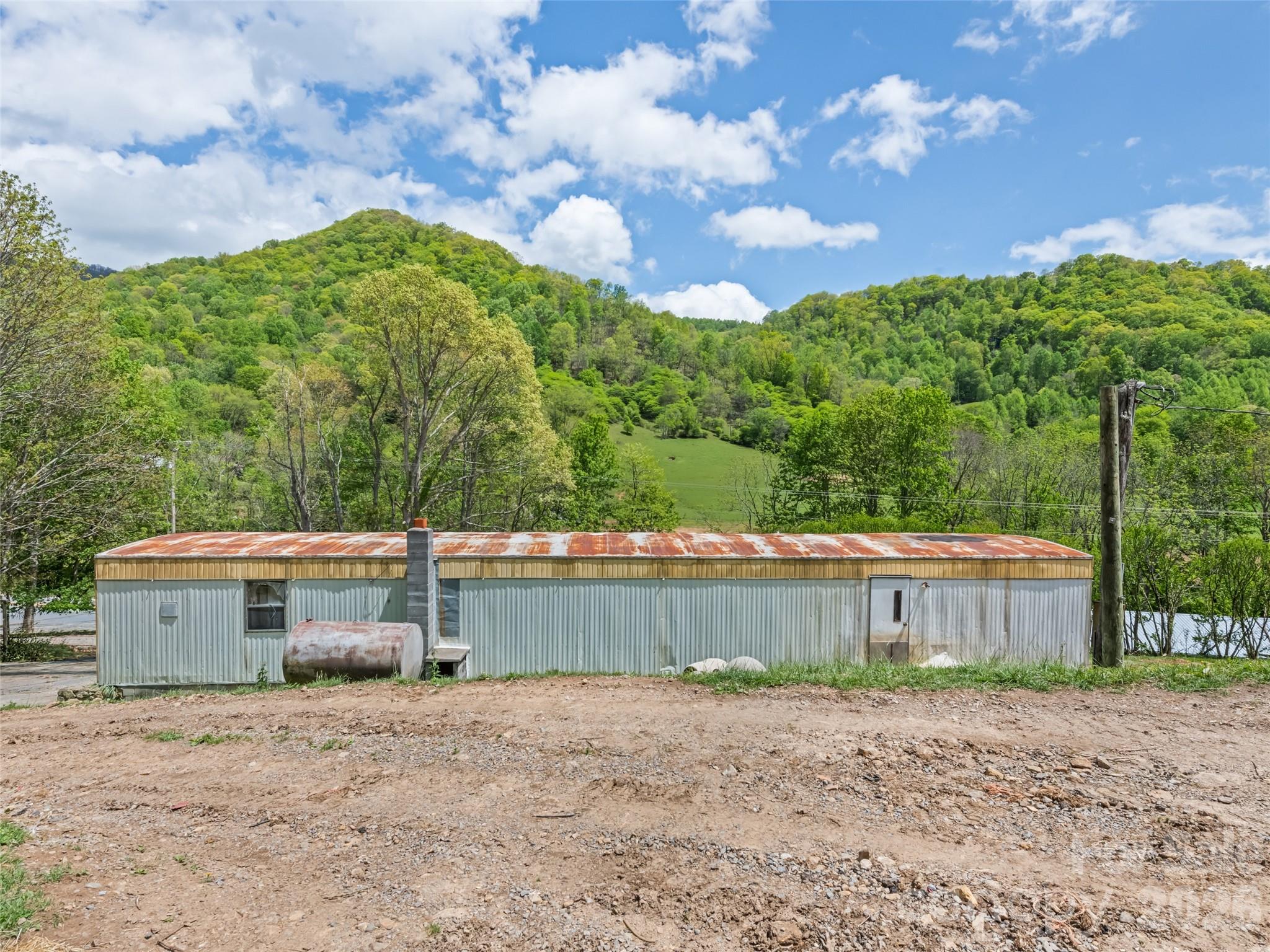 3607 Max Patch Road Clyde NC 28721