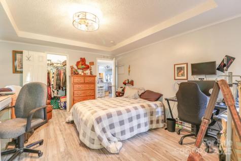 70 Peaceful View Trail Hendersonville NC 28792