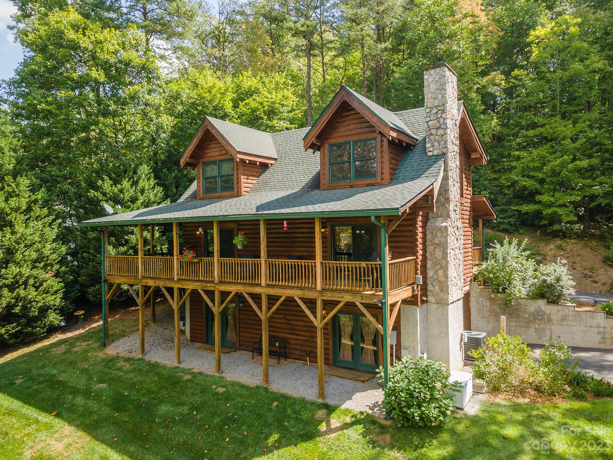 31 Creek Run Road Candler NC 28715