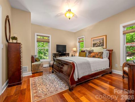 100 Falls Summit Road Hendersonville NC 28739