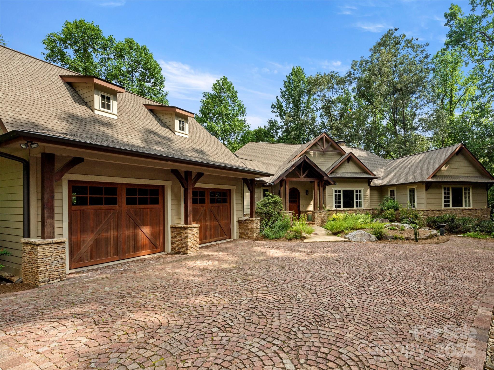 672 Walnut Valley Parkway Arden NC 28704