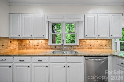5479 Gunpowder Drive Hickory NC 28601