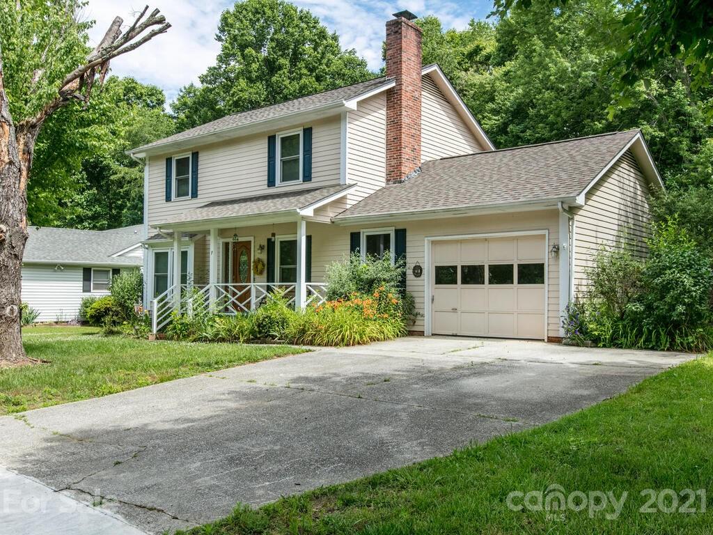 7 Marlwood Court Asheville NC 28804