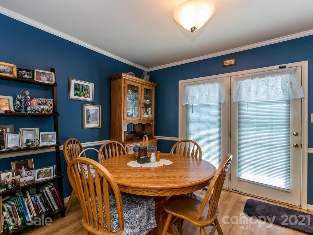 7 Marlwood Court Asheville NC 28804