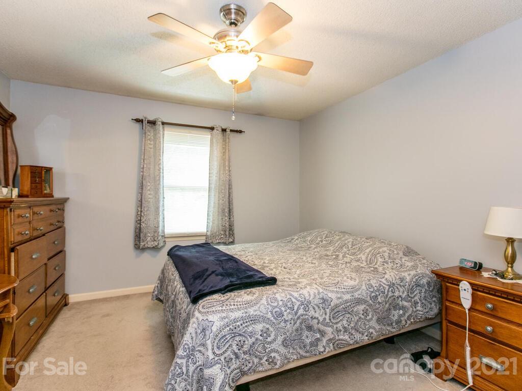 7 Marlwood Court Asheville NC 28804