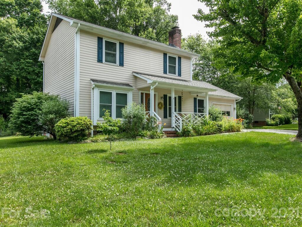 7 Marlwood Court Asheville NC 28804