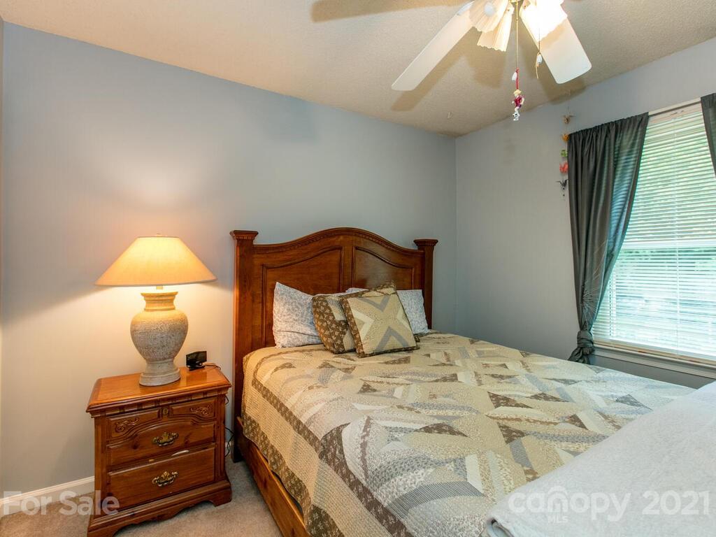 7 Marlwood Court Asheville NC 28804