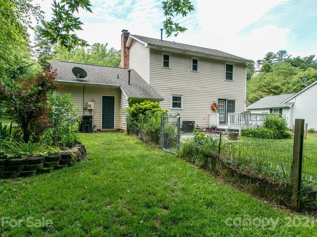 7 Marlwood Court Asheville NC 28804