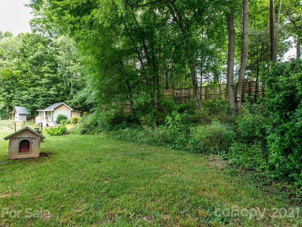 7 Marlwood Court Asheville NC 28804