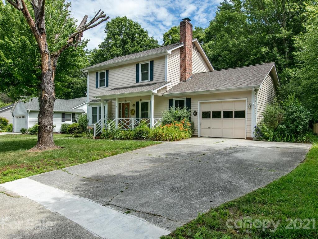 7 Marlwood Court Asheville NC 28804