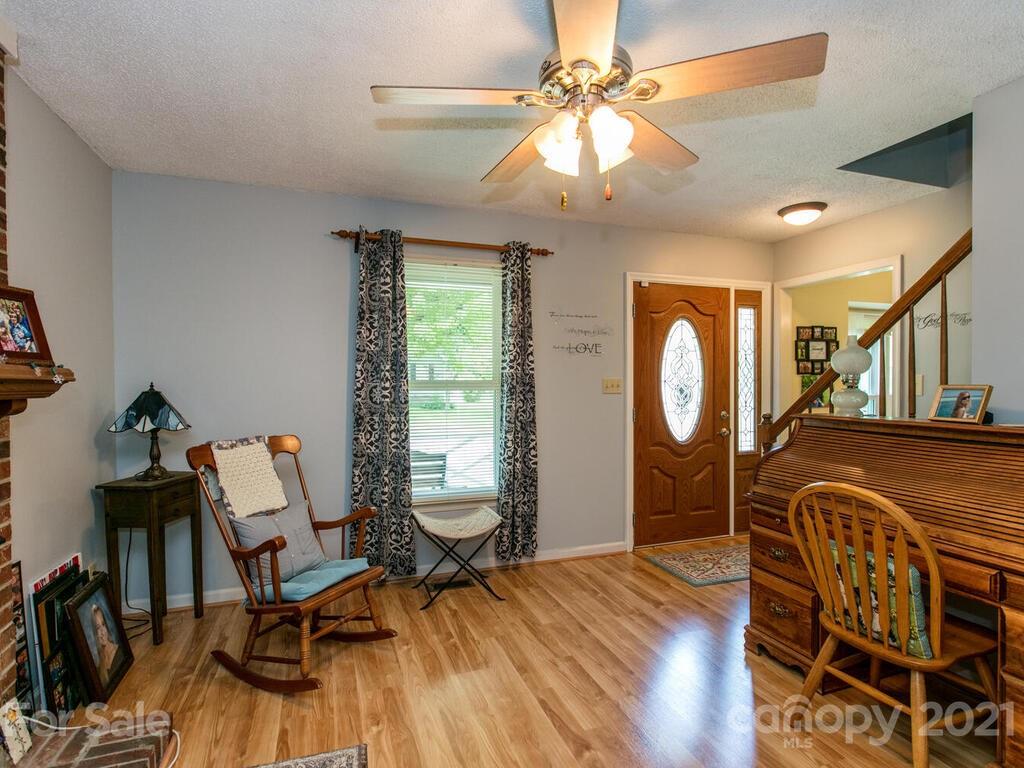 7 Marlwood Court Asheville NC 28804