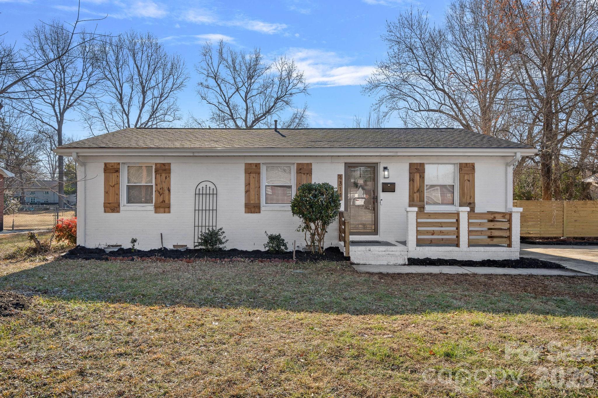 4314 Oak Forest Drive Charlotte NC 28215