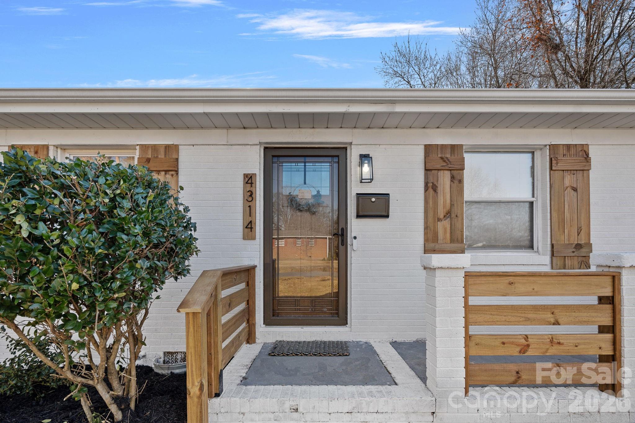 4314 Oak Forest Drive Charlotte NC 28215