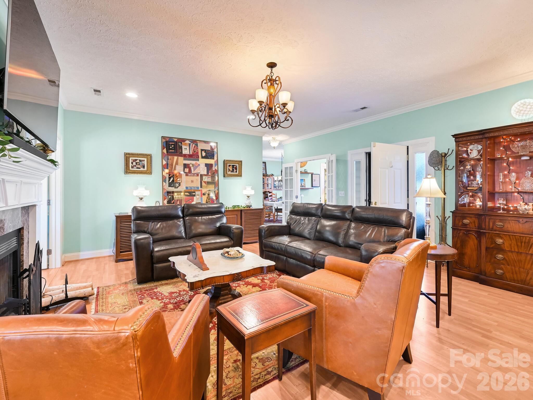 653 High Quarry Road Hendersonville NC 28791