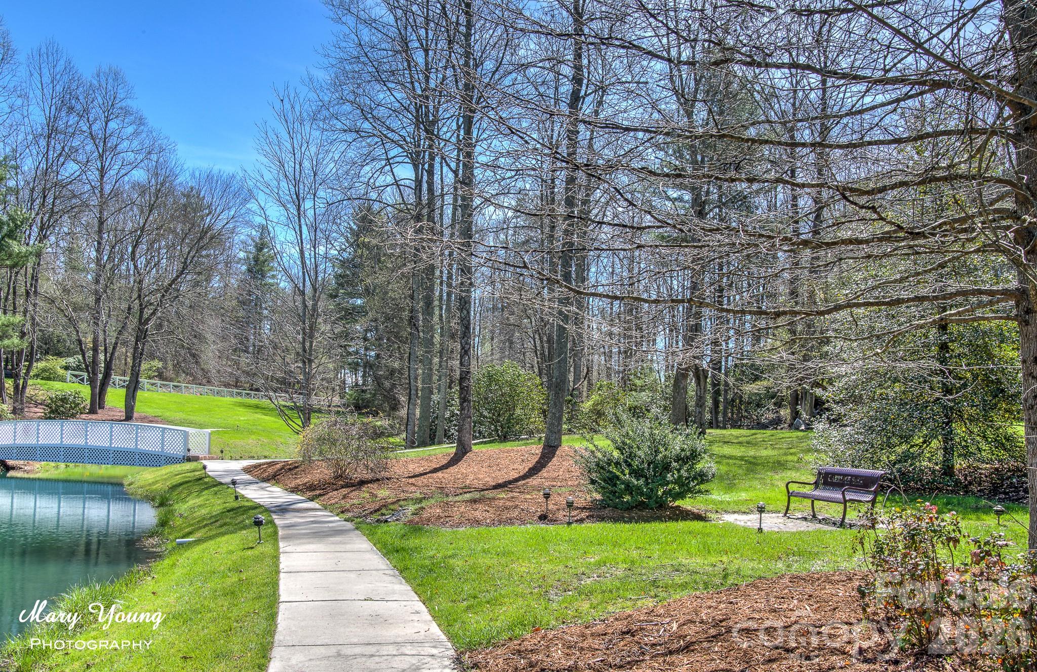 653 High Quarry Road Hendersonville NC 28791