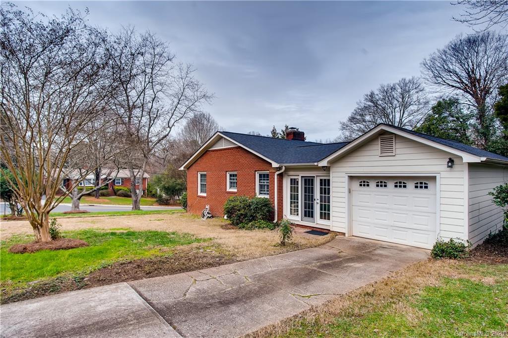 5100 Wedgewood Drive Charlotte NC 28210