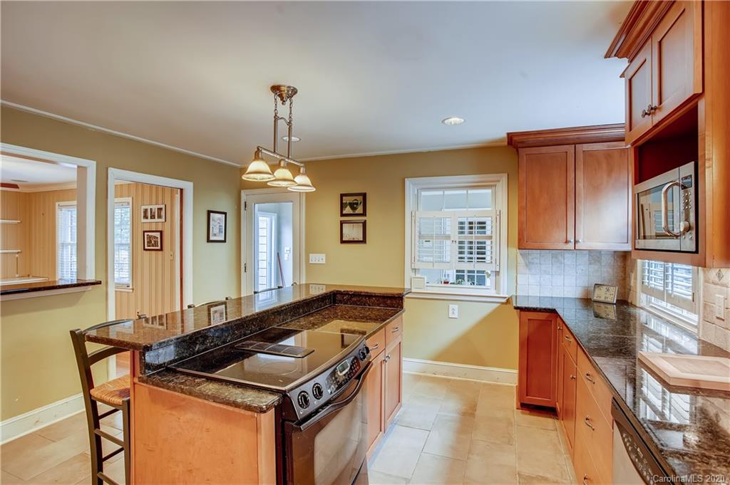 5100 Wedgewood Drive Charlotte NC 28210