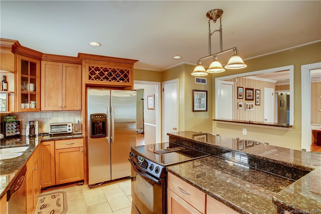 5100 Wedgewood Drive Charlotte NC 28210