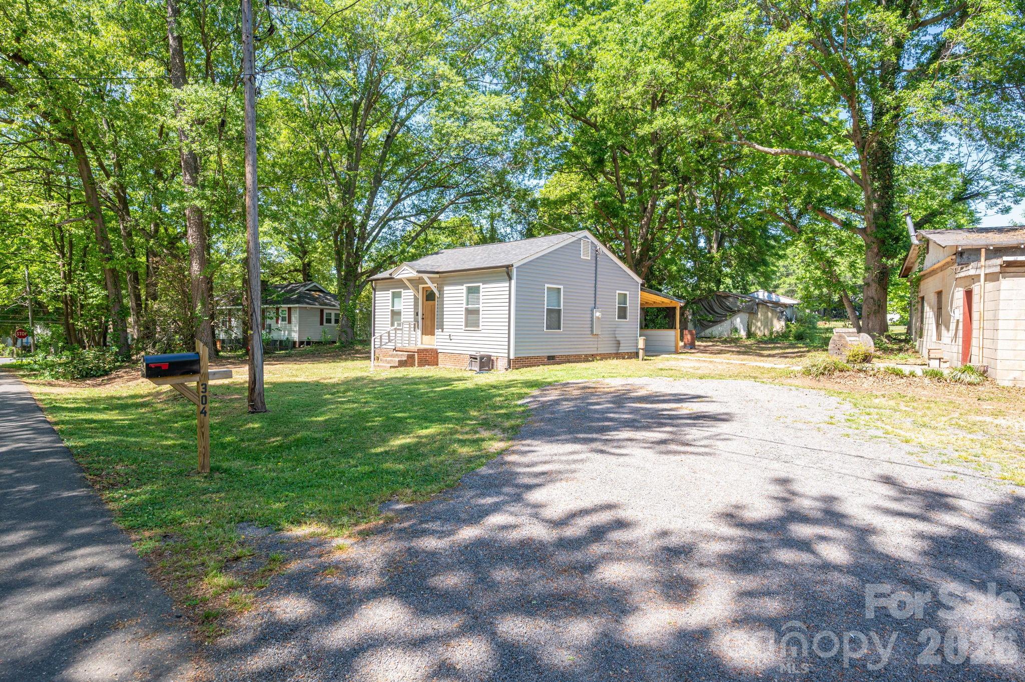 304 Margie Street Belmont NC 28012