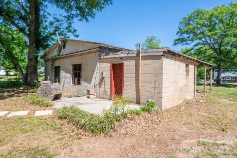 304 Margie Street Belmont NC 28012