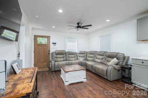 304 Margie Street Belmont NC 28012
