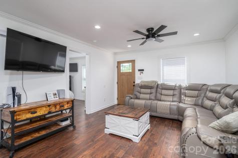 304 Margie Street Belmont NC 28012