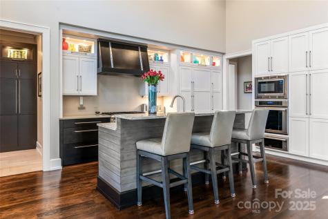 10 Fairsted Drive Asheville NC 28803