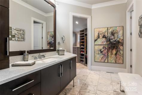 10 Fairsted Drive Asheville NC 28803