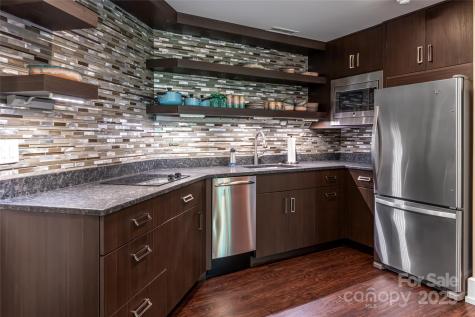 10 Fairsted Drive Asheville NC 28803