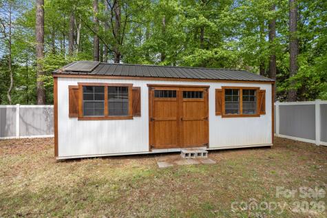 8821 Hambright Road Huntersville NC 28078