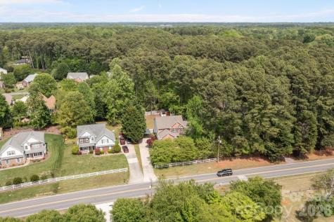 8821 Hambright Road Huntersville NC 28078