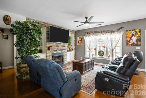 8821 Hambright Road Huntersville NC 28078