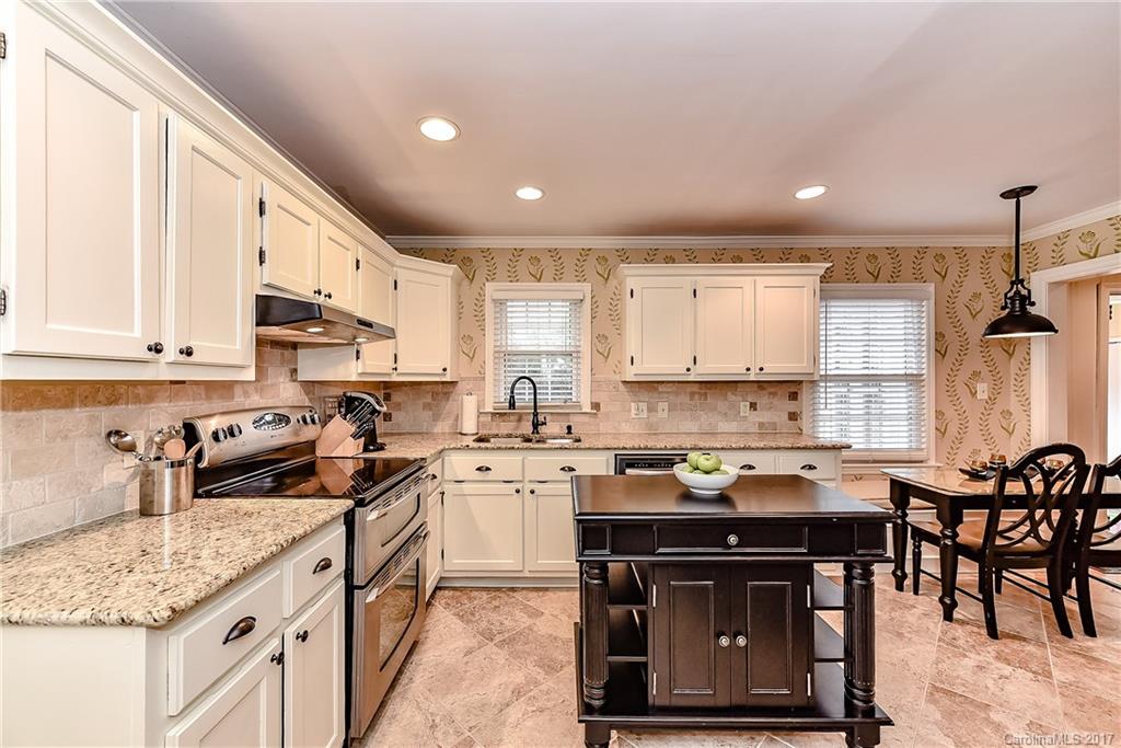 1114 Aylesford Road Charlotte NC 28211