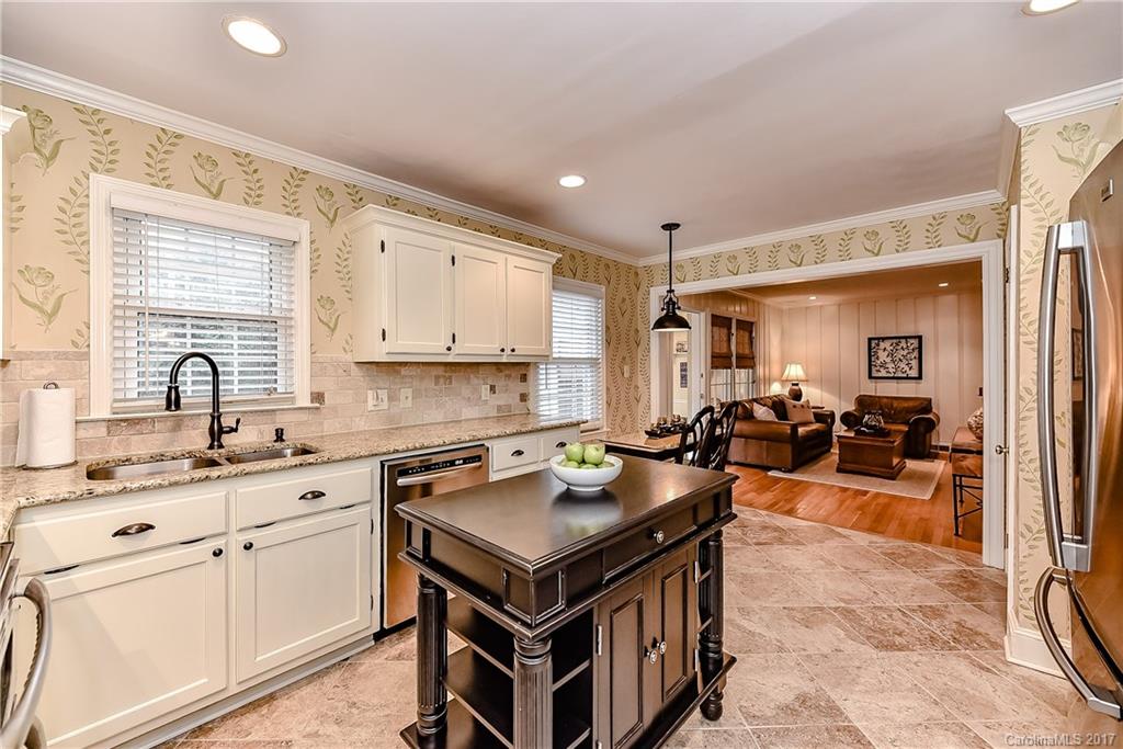1114 Aylesford Road Charlotte NC 28211