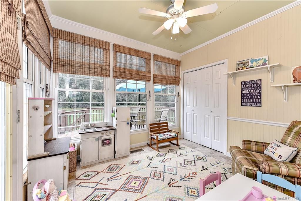 1114 Aylesford Road Charlotte NC 28211