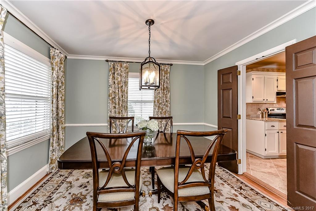 1114 Aylesford Road Charlotte NC 28211