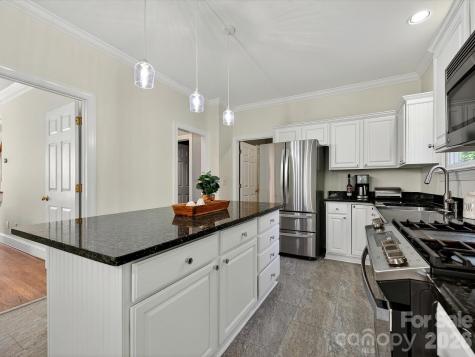 814 Stargard Court Charlotte NC 28270